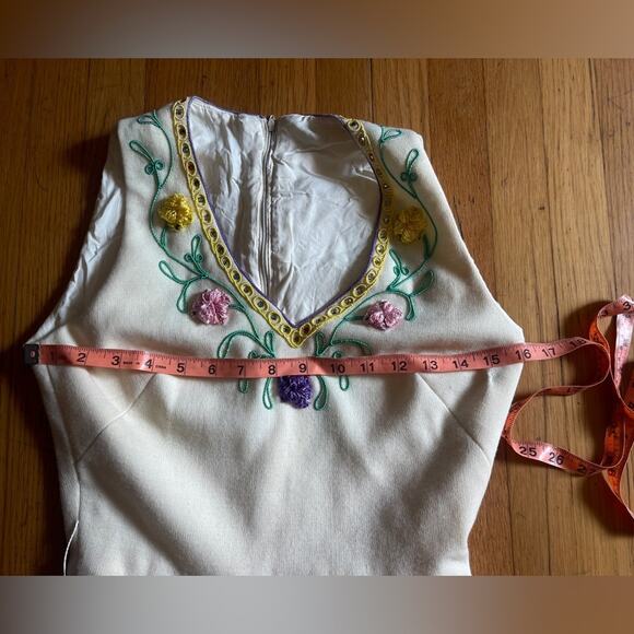 70s Vintage Cream Knit Maxi Dress w embroidered neckline - Picture 7 of 10